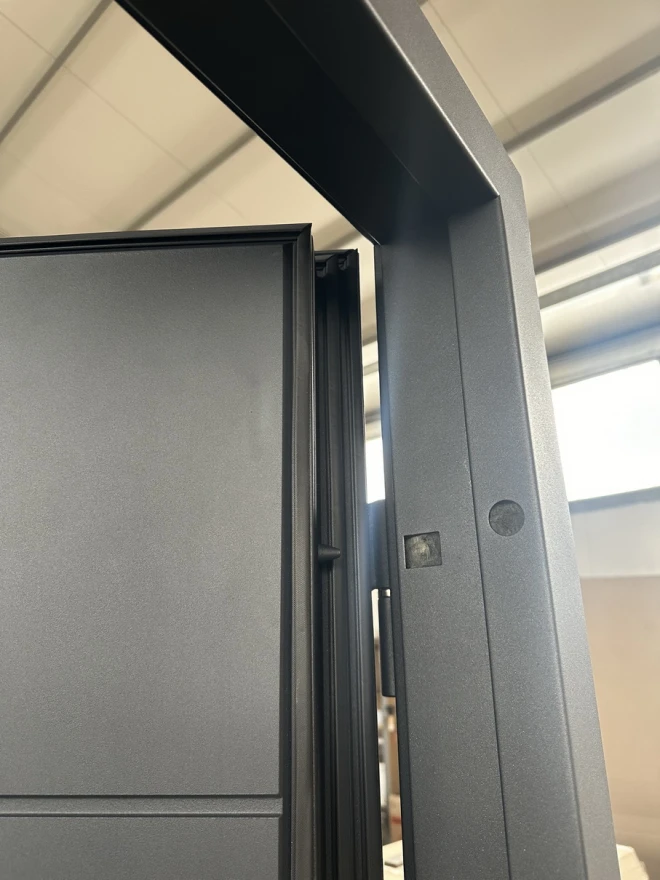 "Redfort" модель Стріт Грей ЛЮКС - Двері в наявності на складі