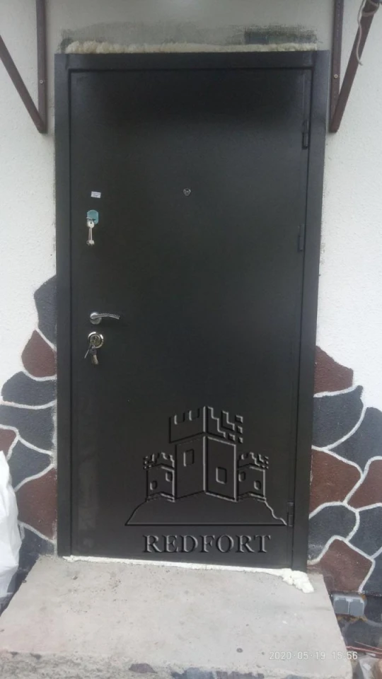 "Redfort" модель Метал-МДФ - Двері в наявності на складі