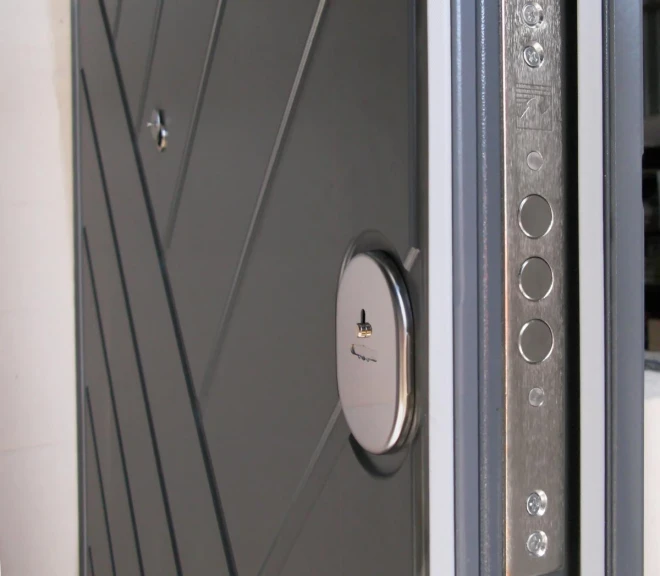 "Redfort" модель Граніт - Двері в наявності на складі