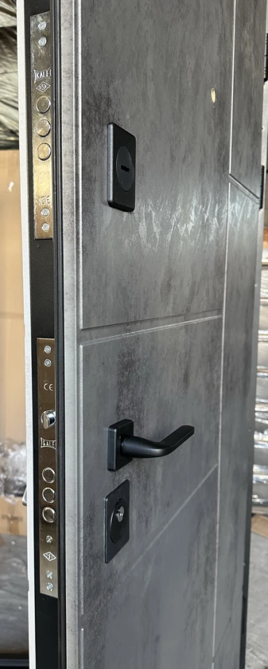 "Redfort" модель Бостон - Двері в наявності на складі