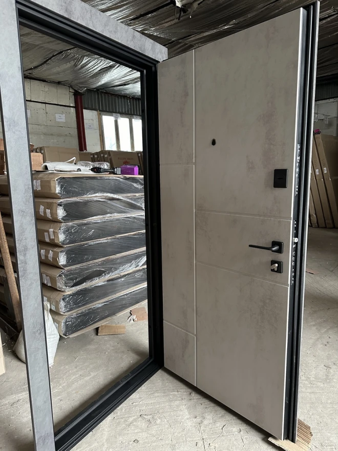 "Redfort" модель Бостон - Двері в наявності на складі