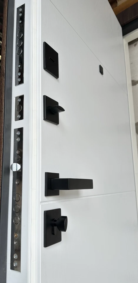 "Redfort" модель Смоук - Двері в наявності на складі