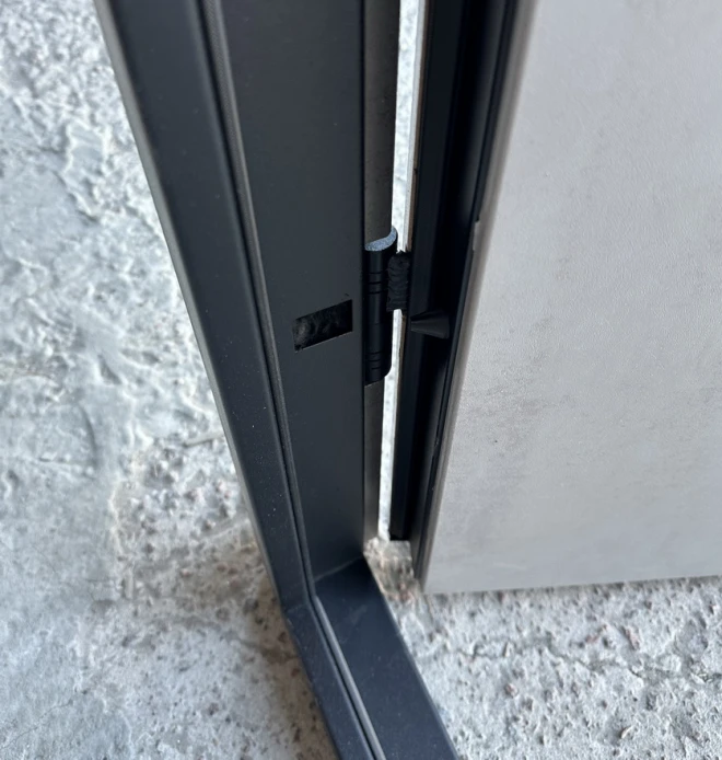 "Redfort" модель Геометрія - Вхідні двері