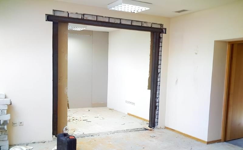 Расширение дверных проемов