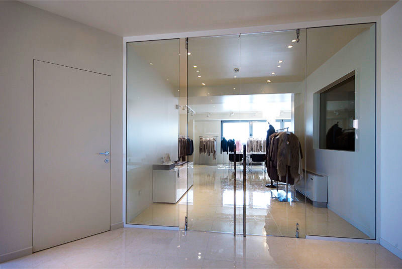 Двери из закаленного стекла: интересные особенности производства