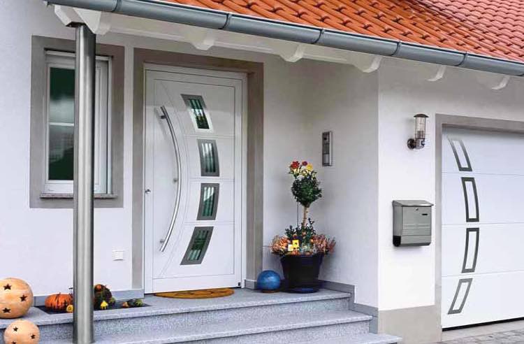 Входные двери для частного дома: выбираем лучшую защиту для «крепости»