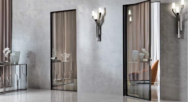 Новое – это хорошо забытое старое: межкомнатные двери со вставками из стекла