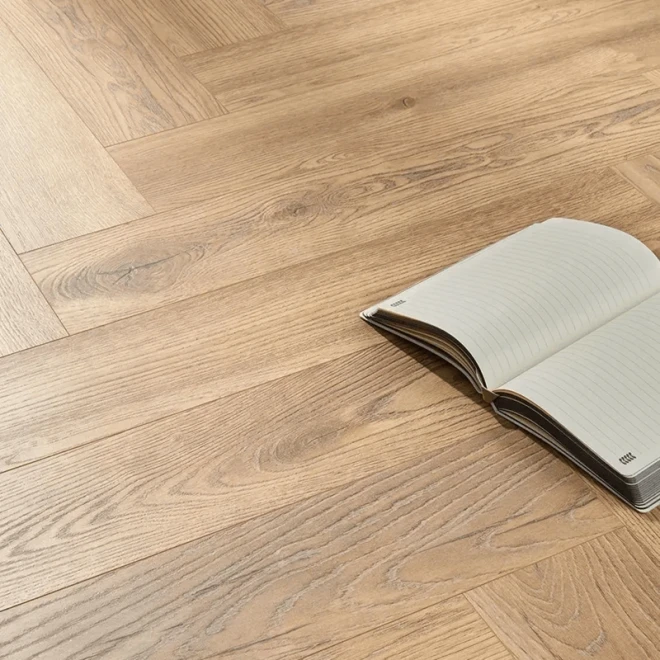  KRONOTEX EXQUISIT PLUS - 4764 Дуб Петерсон Натур  - Ламинат