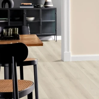 EGGER Classic (32/8) - EL2831 Дуб Елтон Білий - Ламінат