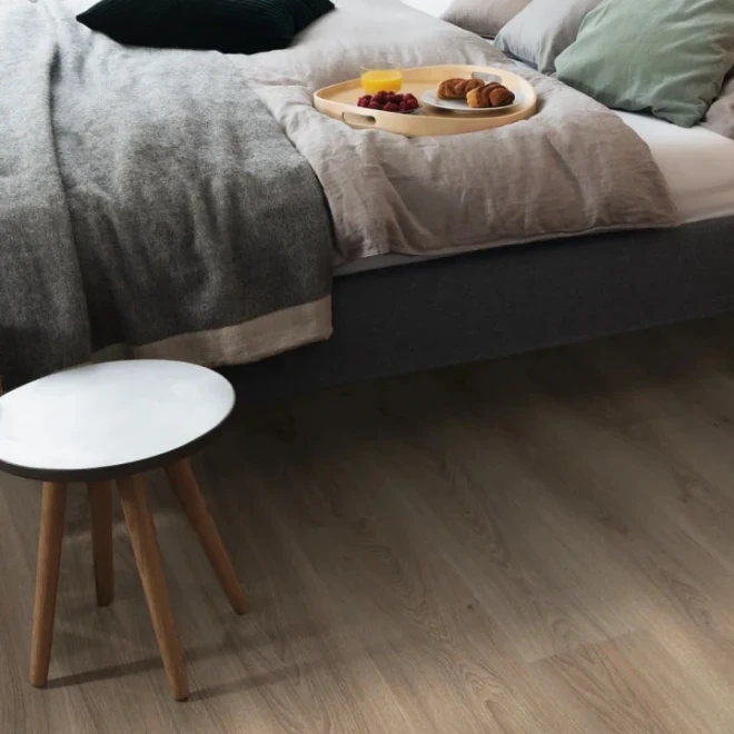 EGGER Classic (32/8) - EL2730 Дуб Амьен Cвітлий - Ламінат