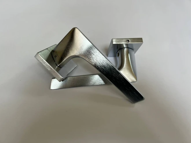 ILAVIO 2386 - хром матовий - Ручки