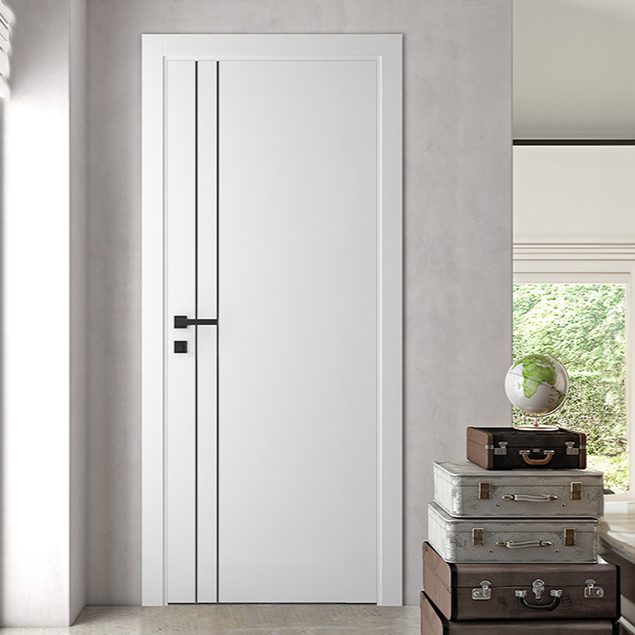 Двери на складе